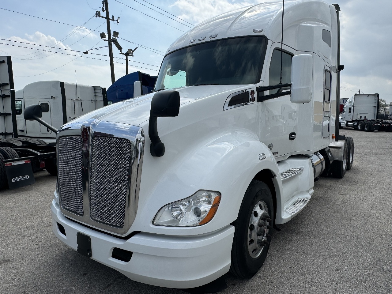 2019 KENWORTH T680 Sleeper #2921
