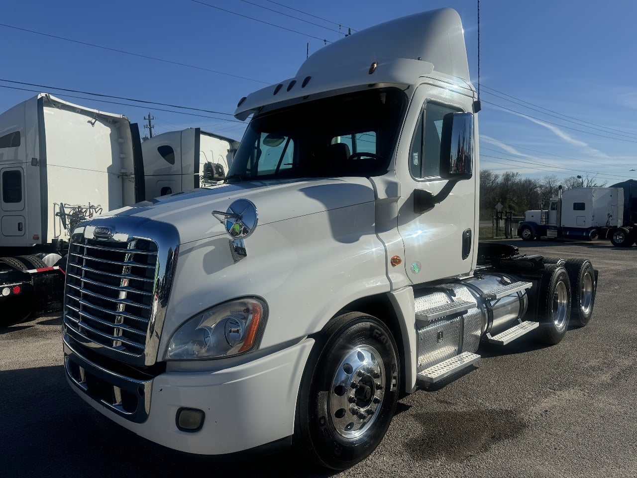 2016 FREIGHTLINER CASCADIA 125 Daycab #2936