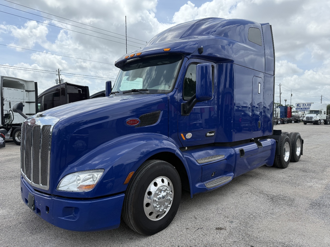 2022 PETERBILT 579 Sleeper #3161