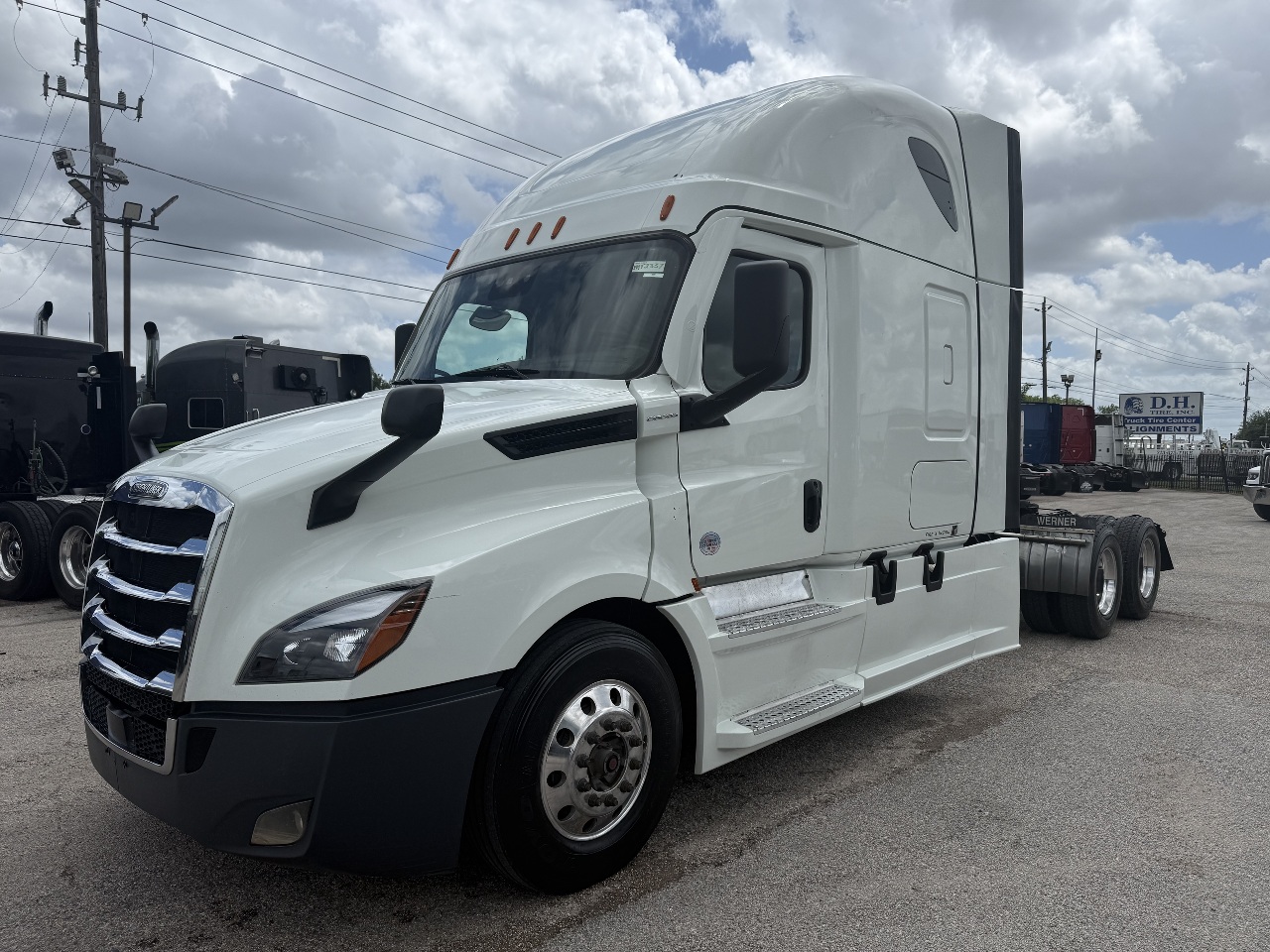 2021-freightliner-cascadia-126-sleeper #3189