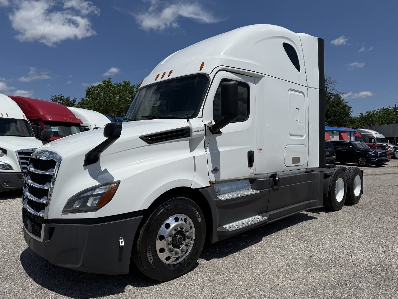 2020-freightliner-cascadia-126-sleeper #3318