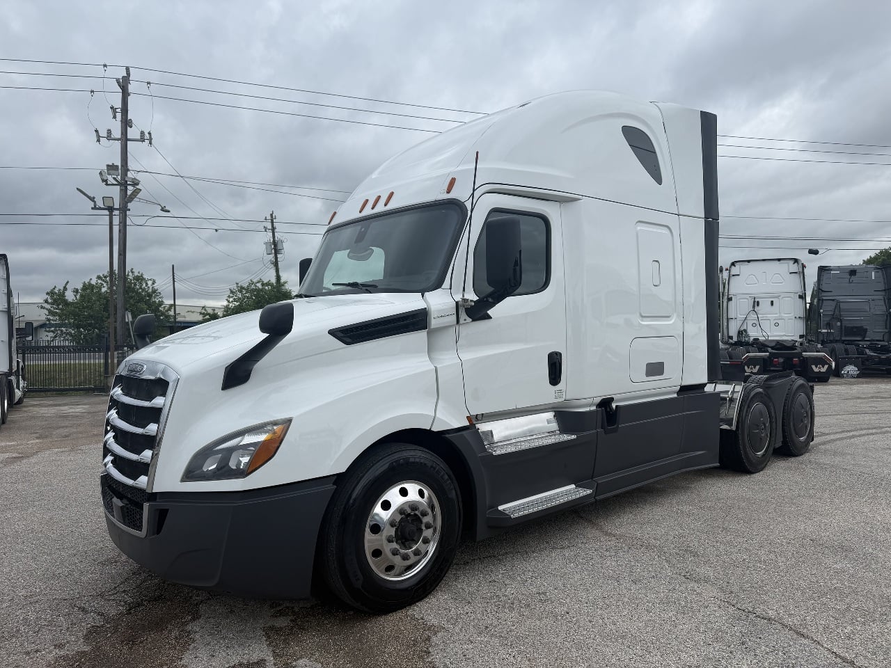 2020-freightliner-cascadia-126-sleeper #3314