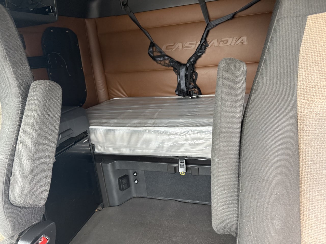 https://imanpro.net/pub/co/ezway/photo/1841/11.jpg?t=20260519102618