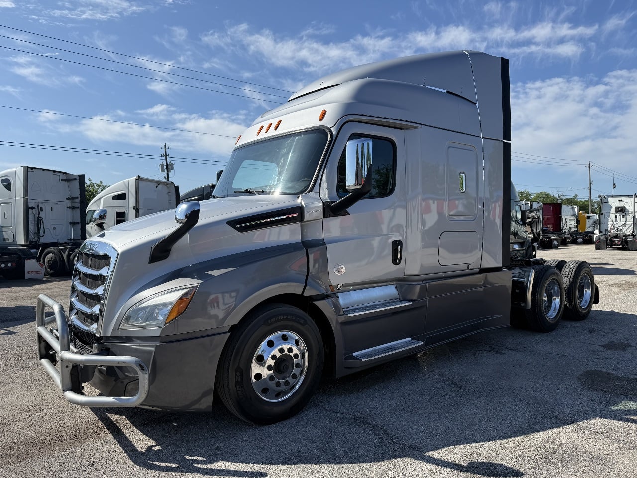 2019-freightliner-cascadia-126-sleeper #3400