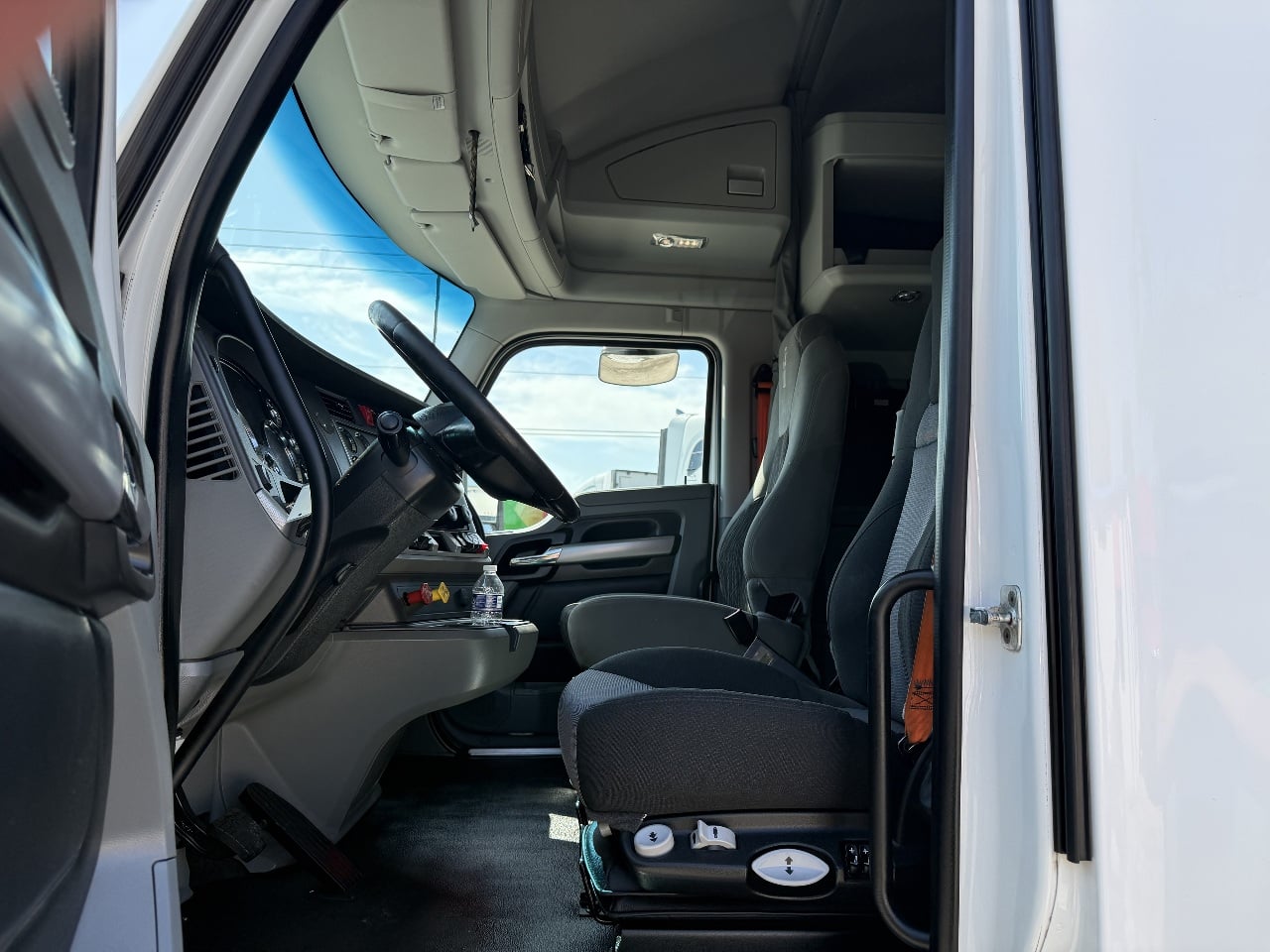 https://imanpro.net/pub/co/ezway/photo/1845/9.jpg?t=20260522111609