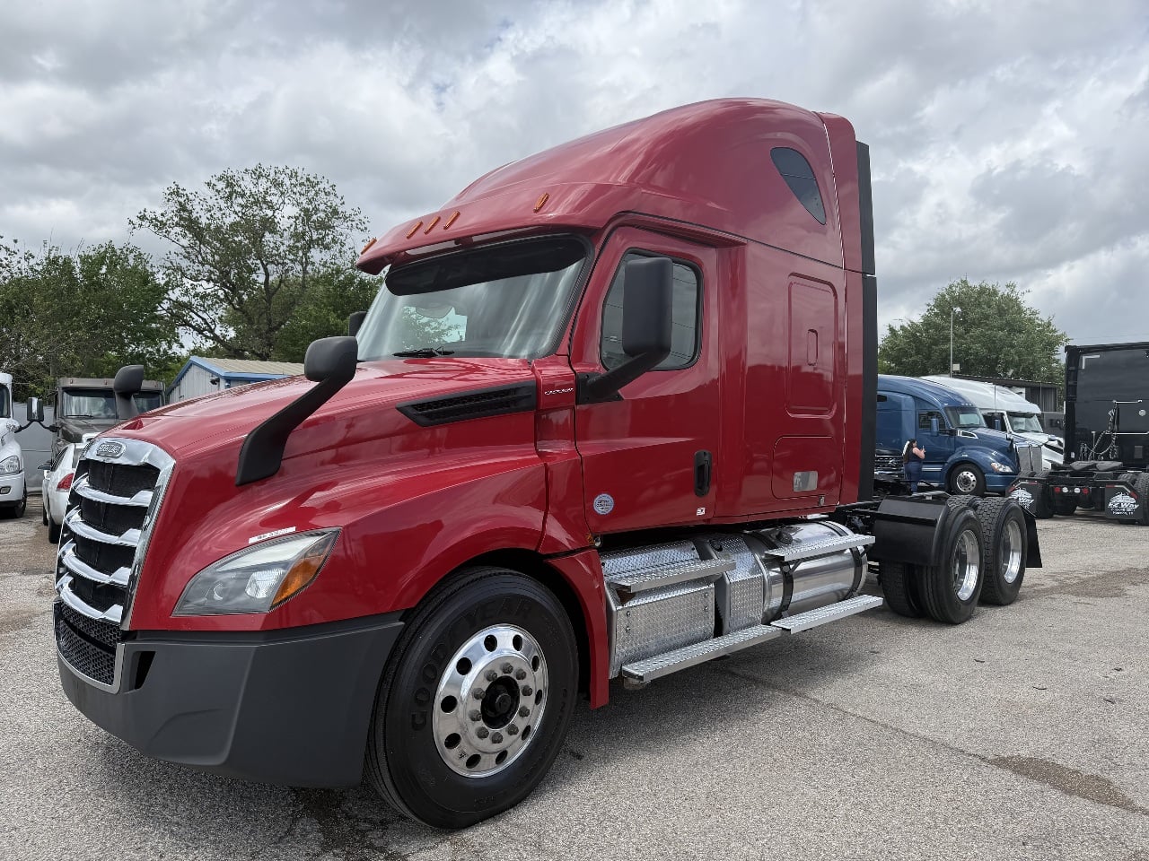 2020-freightliner-cascadia-126-sleeper #3533
