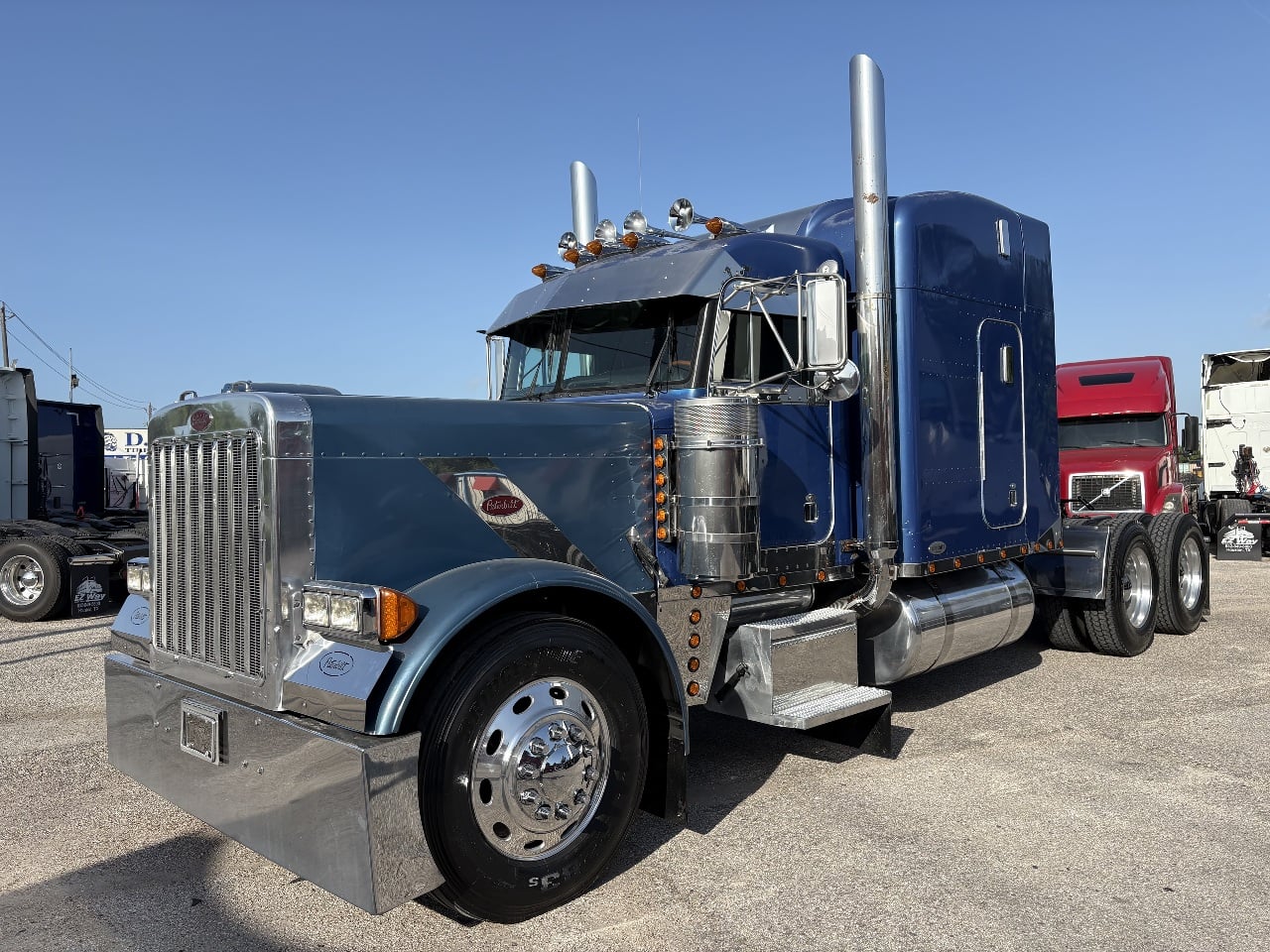 2001-peterbilt-379-sleeper #3734