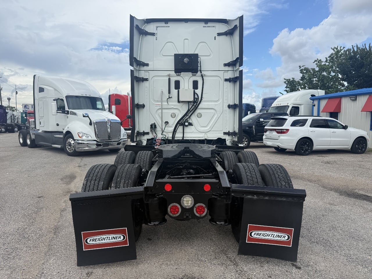 https://imanpro.net/pub/co/ezway/photo/1904/7.jpg?t=20260811141903