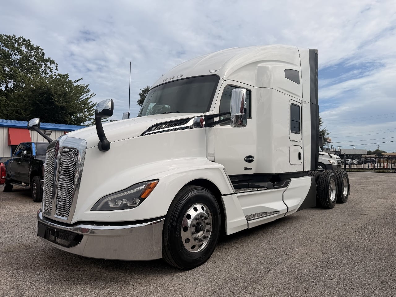 2023-kenworth-t680-sleeper #3943