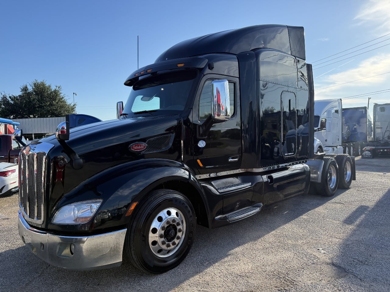 2016-peterbilt-579-sleeper #4013