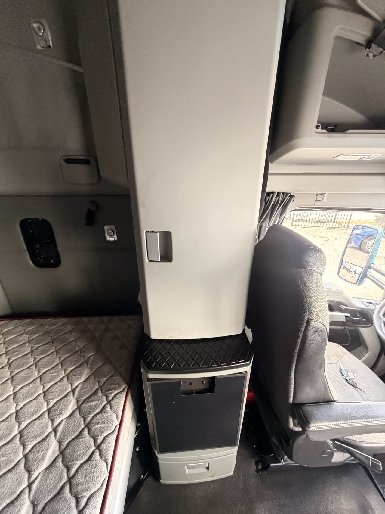 https://imanpro.net/pub/co/ezway/photo/1940/10.jpg?t=20260916104258