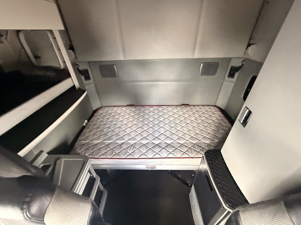 https://imanpro.net/pub/co/ezway/photo/1940/8.jpg?t=20260916104258