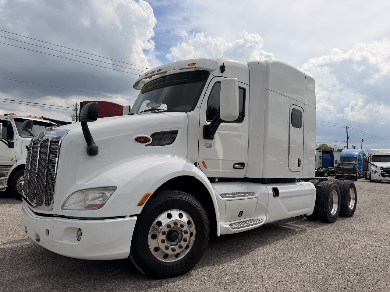 2015-peterbilt-579-sleeper #4129