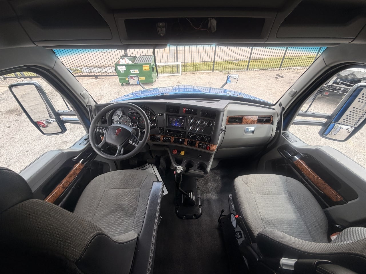 https://imanpro.net/pub/co/ezway/photo/1956/9.jpg?t=20260929135308