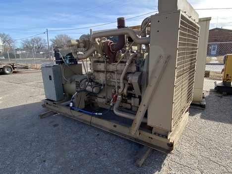 1993 CUMMINS GTA19 300KW Natural Gas Generator