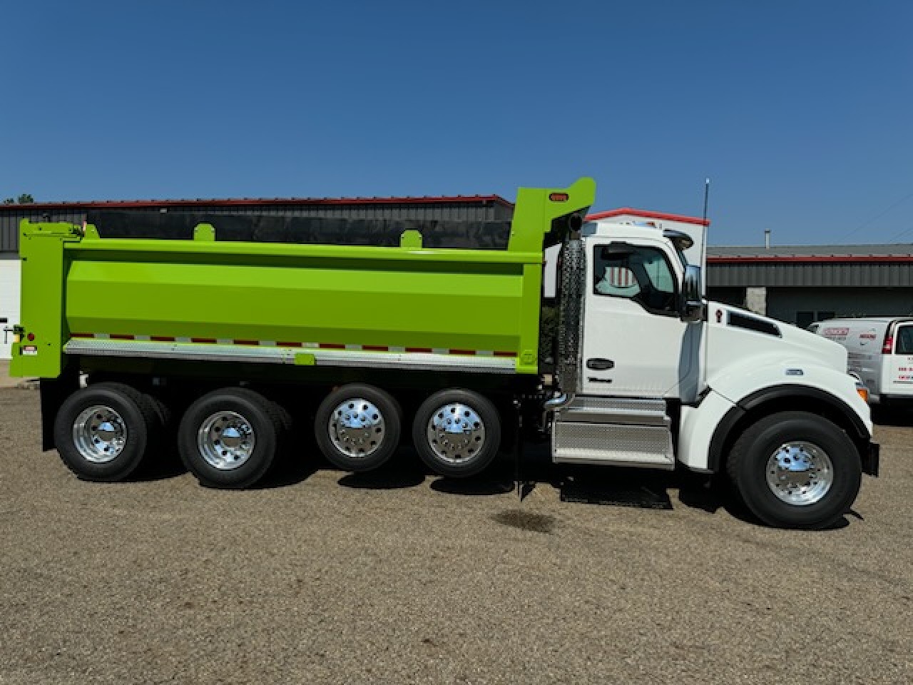 2025 KENWORTH T880S QUAD AXLE DUMP TRUCK FOR SALE #1266