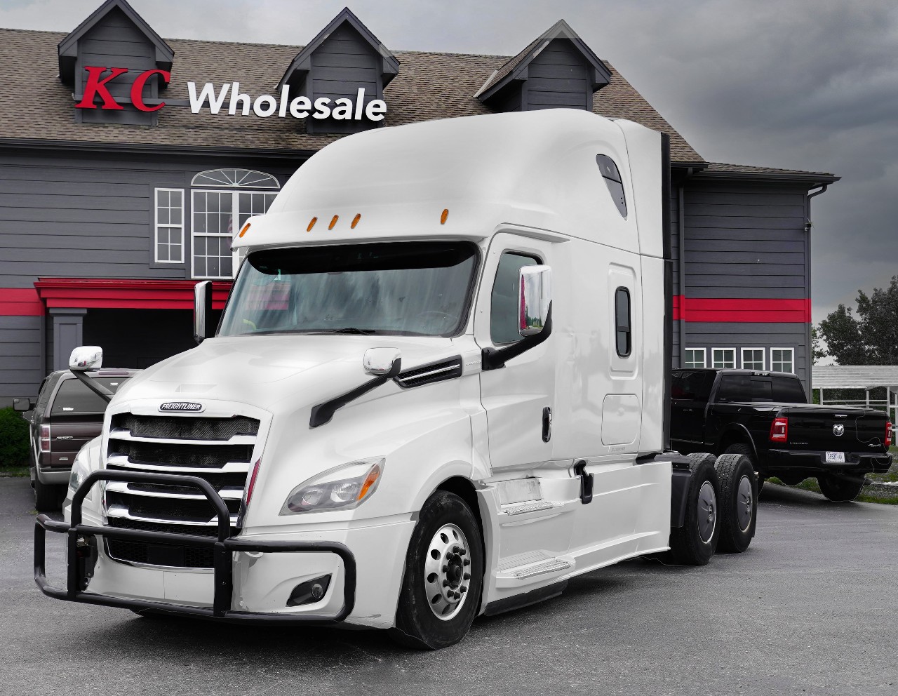 2021 FREIGHTLINER Cascadia Sleeper #2872 2021 FREIGHTLINER Cascadia Sleeper #2872