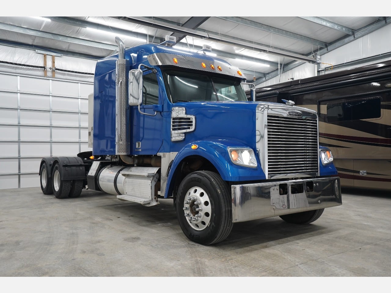 2013-freightliner-coronado-sd-sleeper #1706