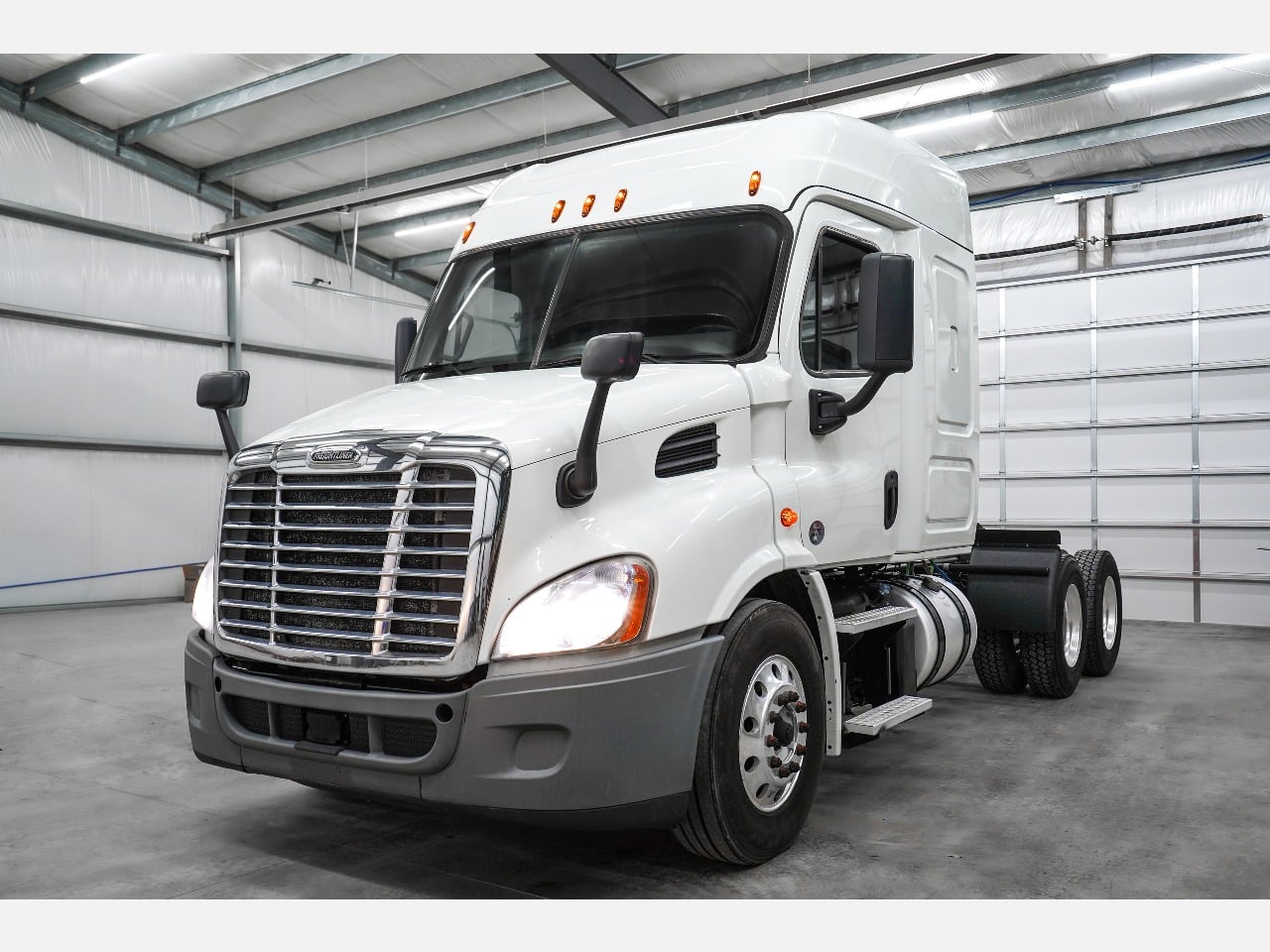 2018-freightliner-cascadia-sleeper #2954