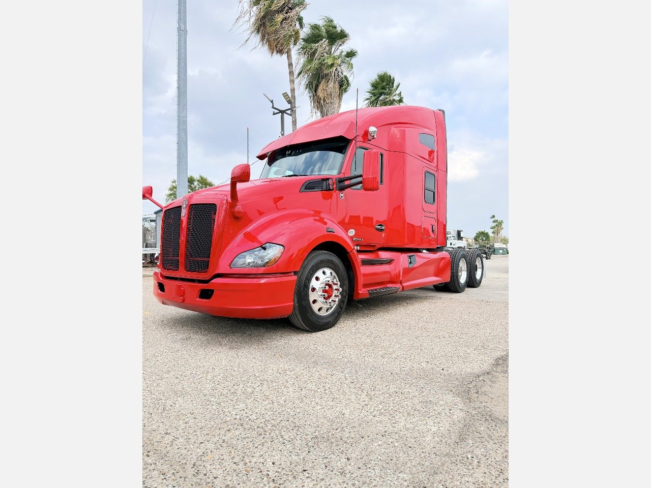 2019 KENWORTH T680 Sleeper #2334