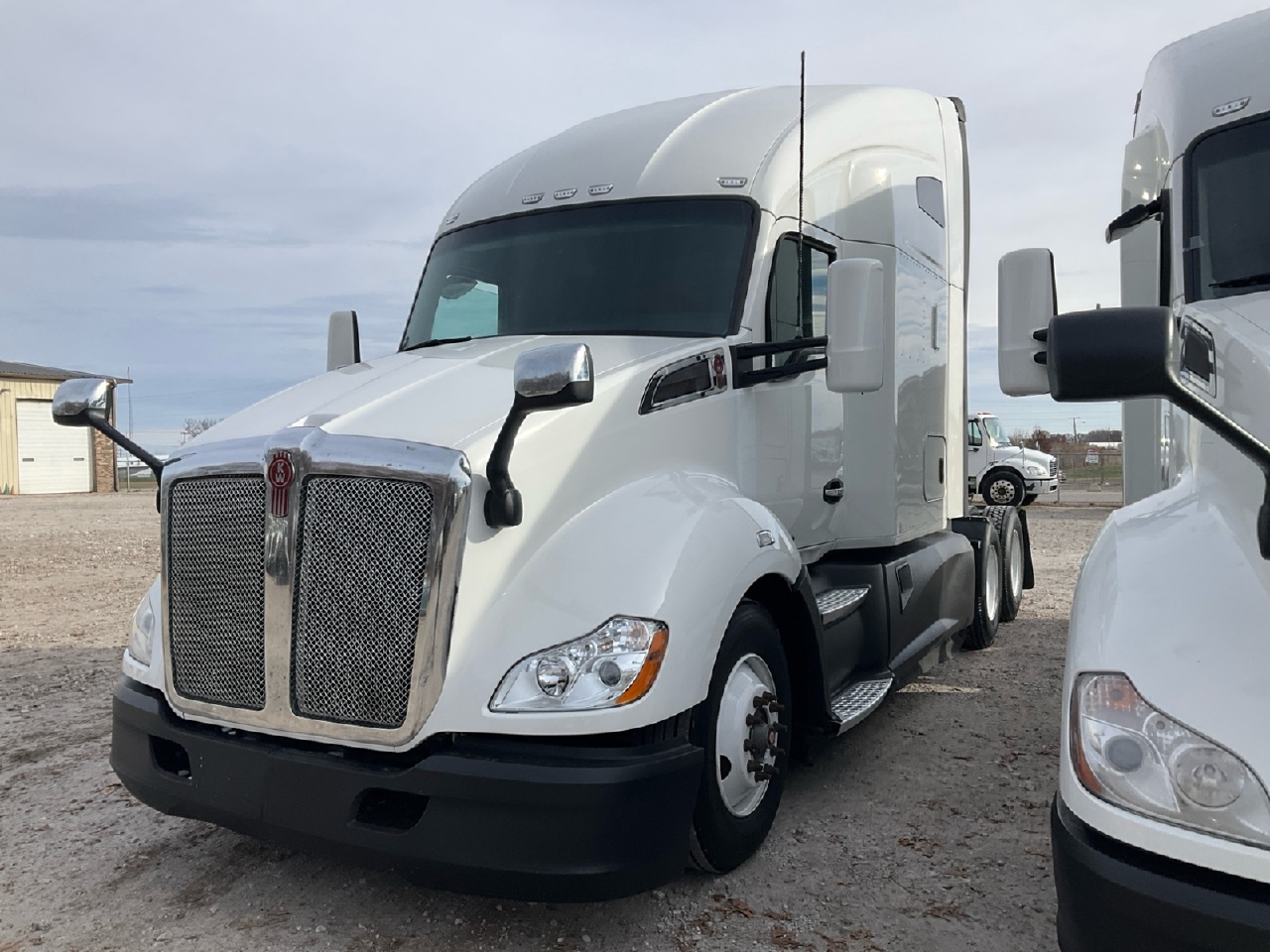 2022-kenworth-t680-sleeper #2602