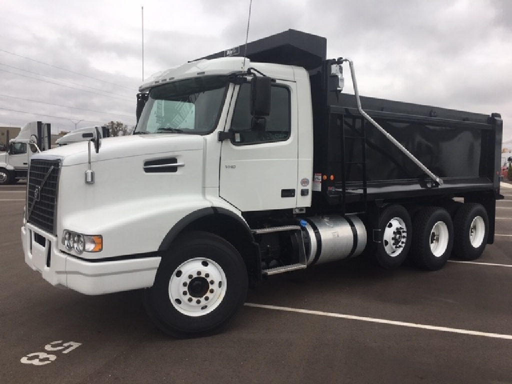 19 Volvo Vhd64b300 Dump Truck For Sale 2900