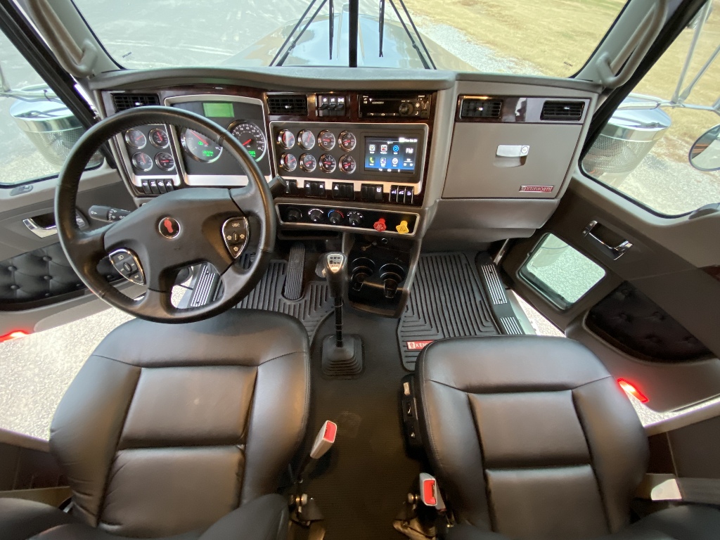 2019 Kenworth W900 Studio Sleeper Interior - Home Alqu