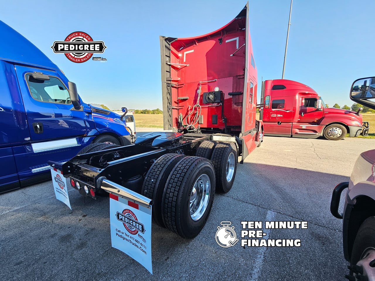 2023 Kenworth T680 in Springfield, MO — photo 2