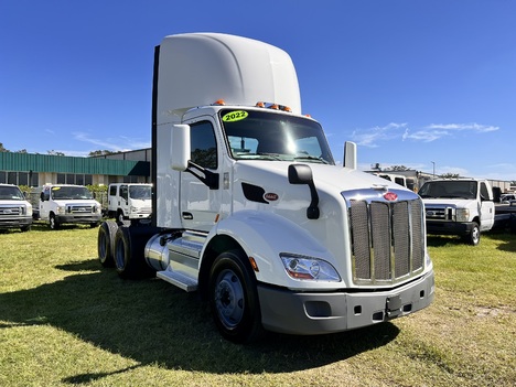 2022 PETERBUILT 579 T/A Tag Axle Daycab #2659