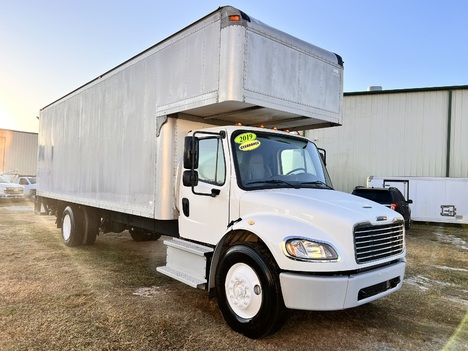 2019 FREIGHTLINER M2 26' Box Van Truck #2672