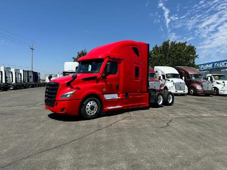 2022 FREIGHTLINER CASCADIA 126 Sleeper