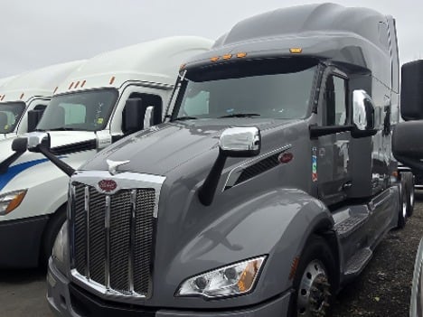 2023 PETERBILT 579 Sleeper