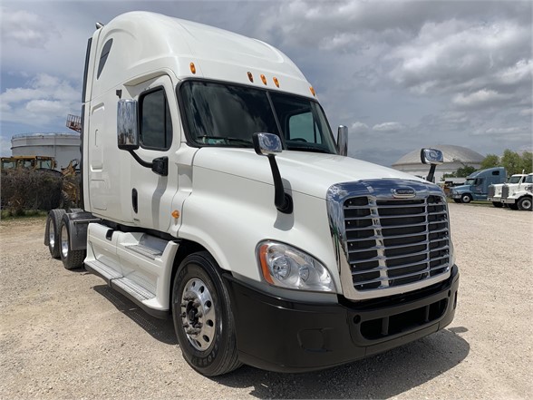 USED 2010 FREIGHTLINER CASCADIA 125 SLEEPER FOR SALE IN TX #2921