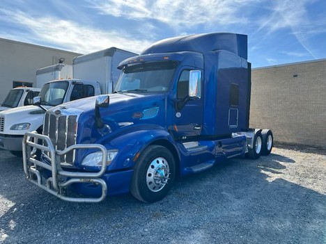 2019 PETERBILT 579 Sleeper