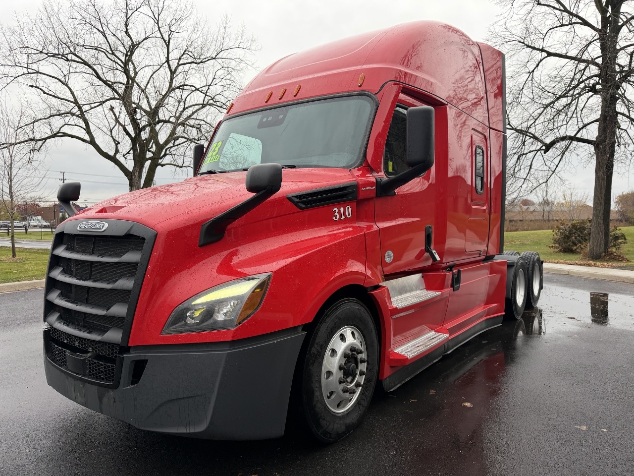 2023 FREIGHTLINER CASCADIA Sleeper #2316