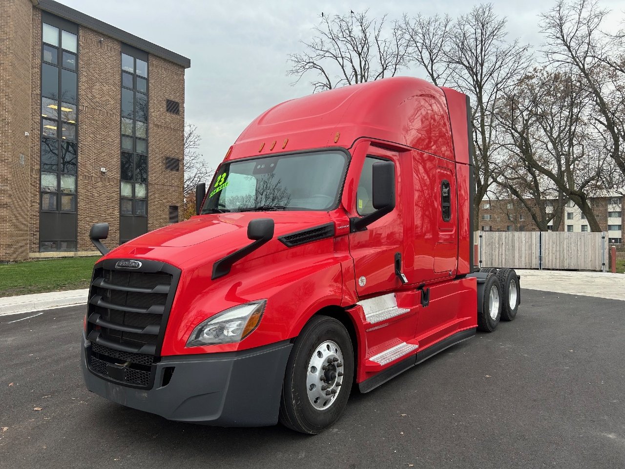 2023 FREIGHTLINER CASCADIA Sleeper #2354