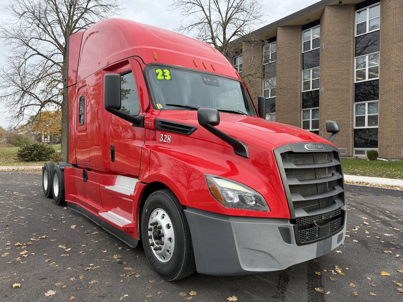 2023 FREIGHTLINER CASCADIA Sleeper #2298
