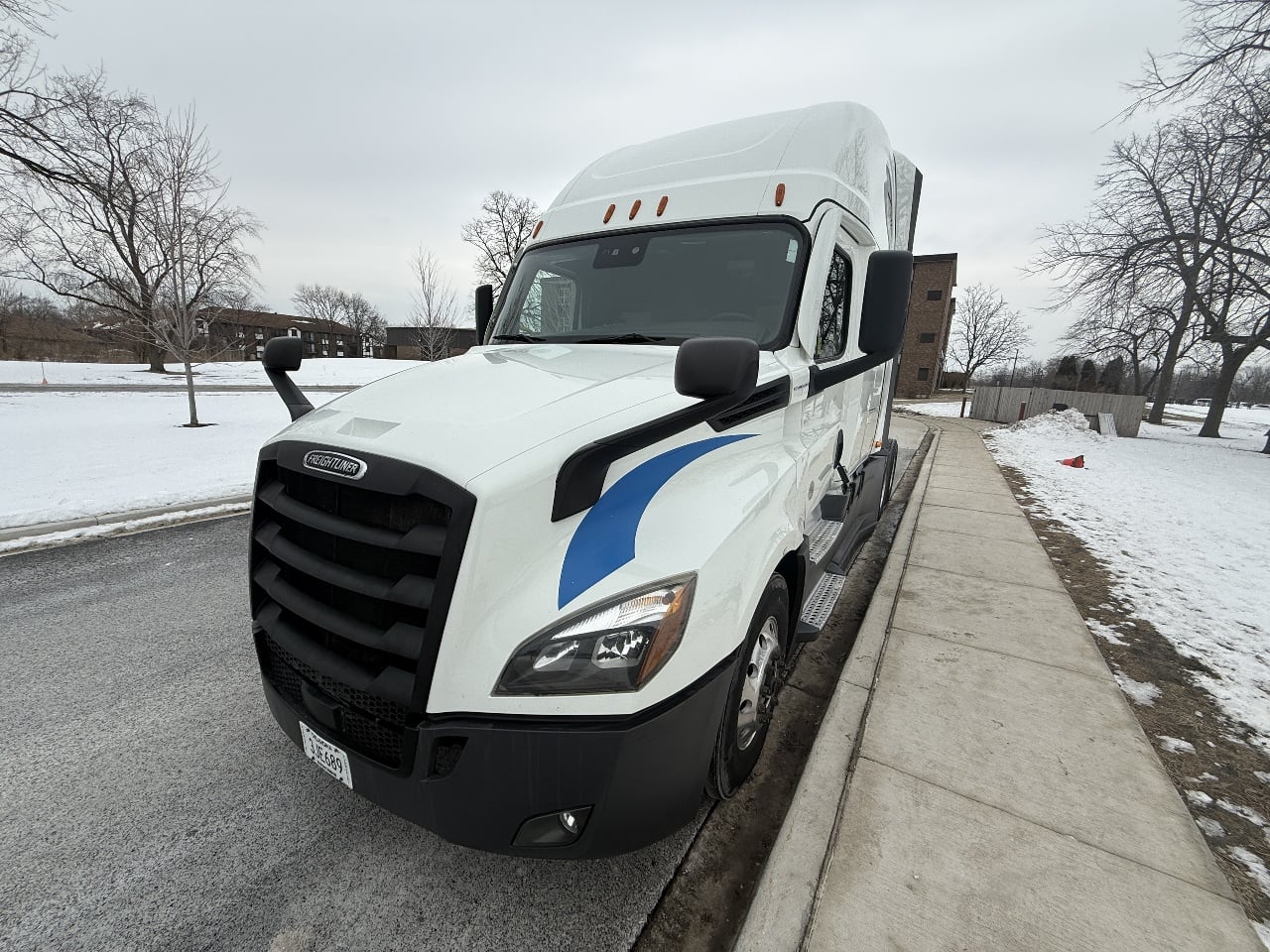 2021 FREIGHTLINER CASCADIA Sleeper #2667
