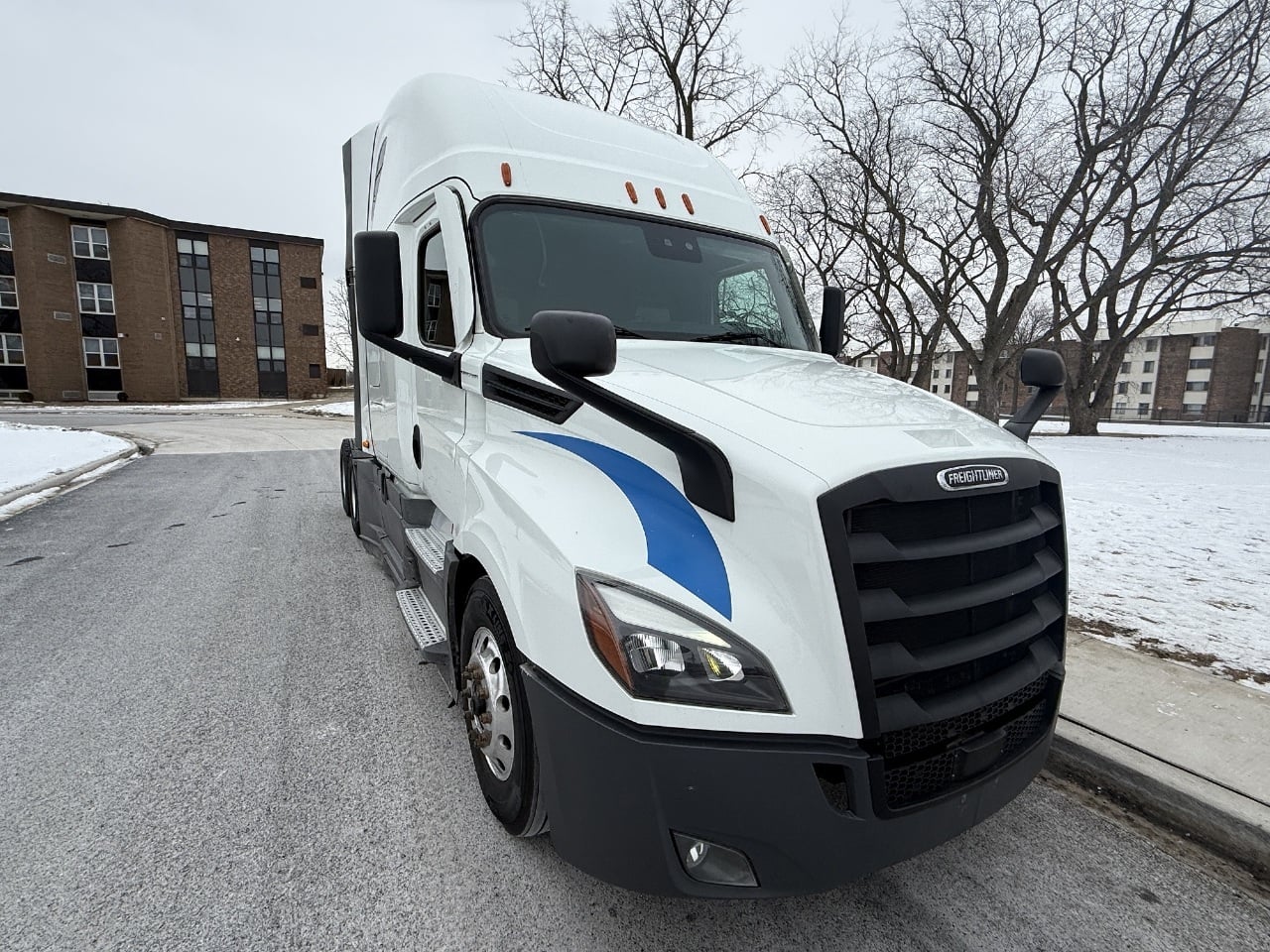 2022 FREIGHTLINER CASCADIA Sleeper #2849