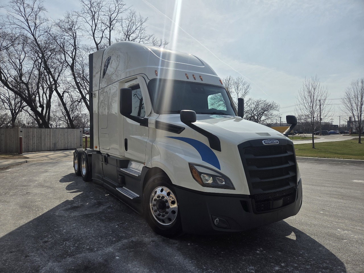 2022 FREIGHTLINER CASCADIA Sleeper #3044 2022 FREIGHTLINER CASCADIA Sleeper #3044