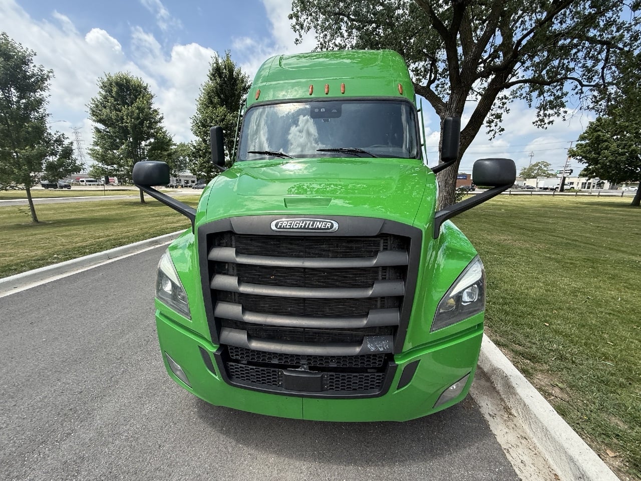 2025-freightliner-cascadia-sleeper #3484