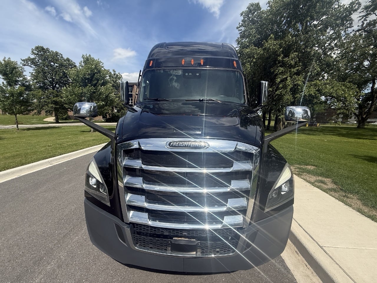 2022-freightliner-cascadia-sleeper #3506