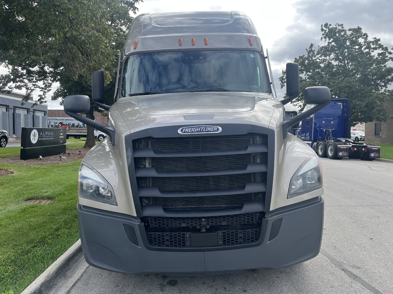 2023-freightliner-pt126slp-sleeper #3823