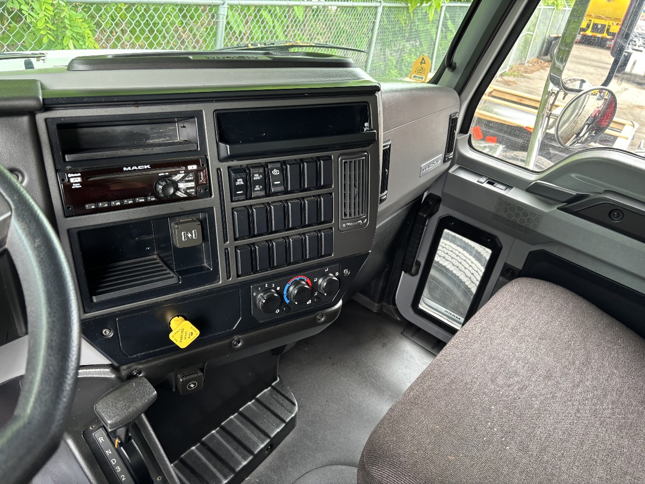 https://imanpro.net/pub/co/tedge/photo/1993/11.jpg?t=20250619101543?