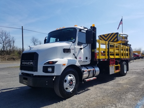 2025 MACK MD6 Cab Chassis Truck #