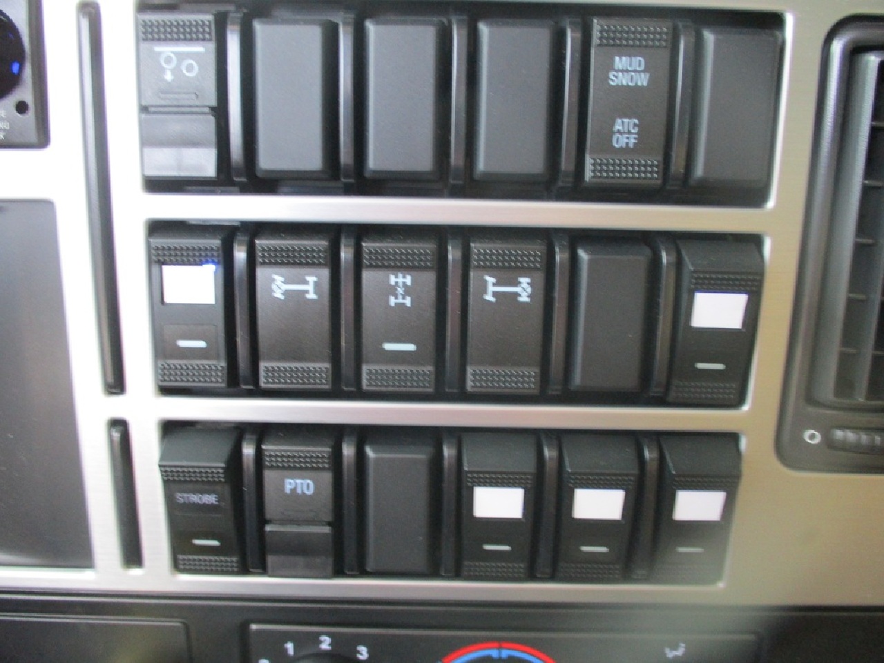 https://imanpro.net/pub/co/tedge/photo/2146/23.jpg?t=20260611141744?