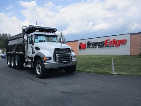 2027-mack-granite-84fr-tri-axle-dump-truck #1492234