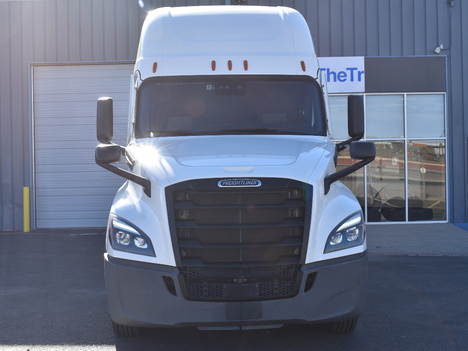 USED 2021 FREIGHTLINER CASCADIA 126 SLEEPER TRUCK #11514-8