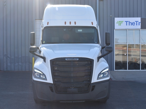 USED 2021 FREIGHTLINER CASCADIA 126 TANDEM AXLE SLEEPER TRUCK #11515-8