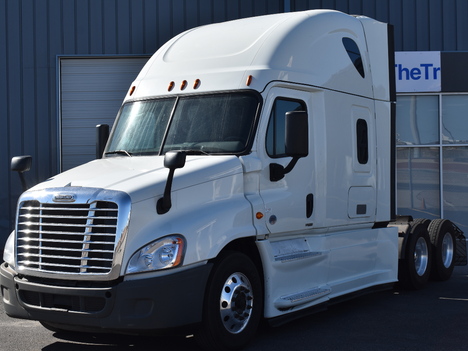 USED 2019 FREIGHTLINER CASCADIA 125 TANDEM AXLE SLEEPER TRUCK #11516-1